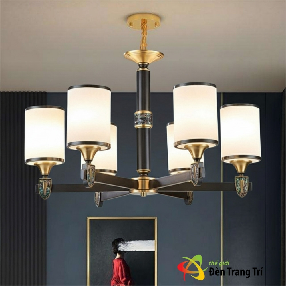 Đèn chùm đồng trang trí phòng khách nhỏ