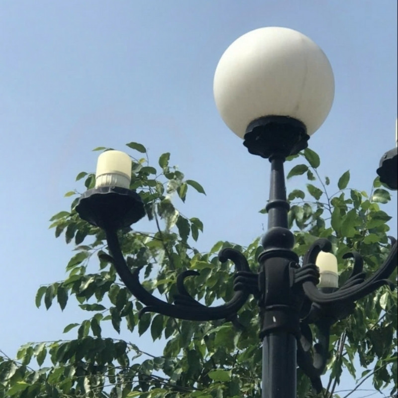 Chao đèn cầu nhựa cao cấp dùng cho ngoài trời