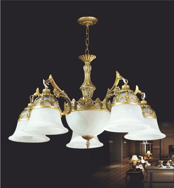 Mẫu đèn trang trí phòng khách giá rẻ - Đèn chùm cổ điển châu Âu