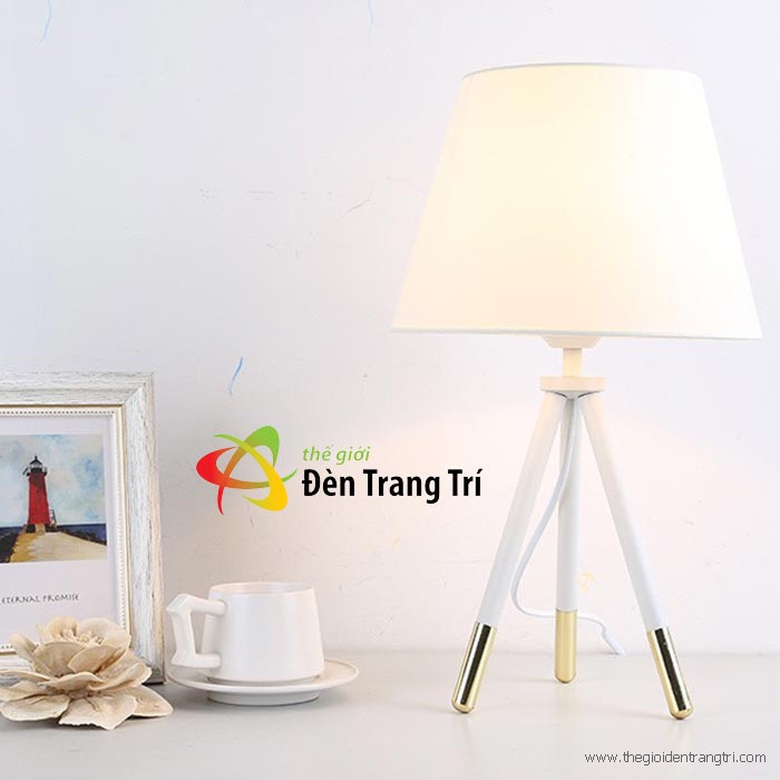 Đèn bàn đọc sách trang trí tab đầu giường