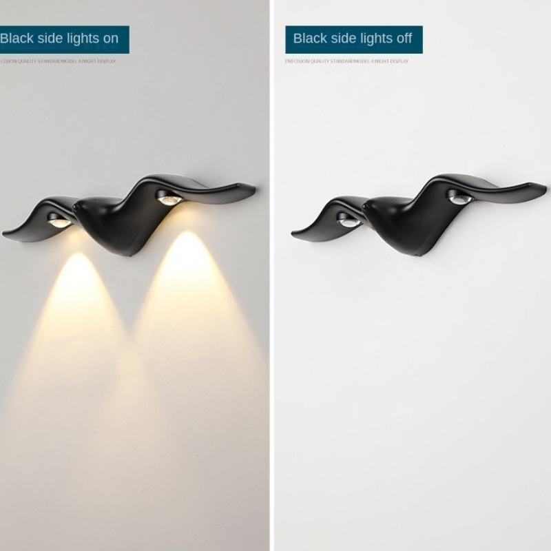 Cửa hàng bán đèn trang trí tại TPHCM