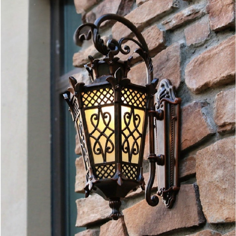 Đèn vách cổ điển VNT6322 gắn tường đá ngoài trời