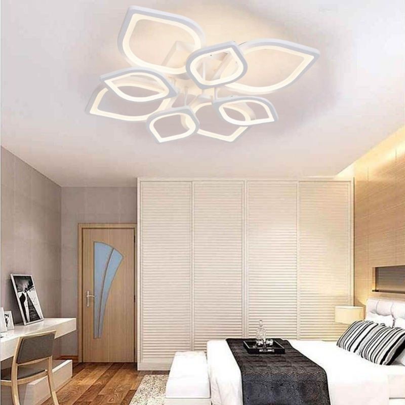 Đ&egrave;n trang tr&iacute; ph&ograve;ng kh&aacute;ch nh&agrave; cấp 4 MO924A-18