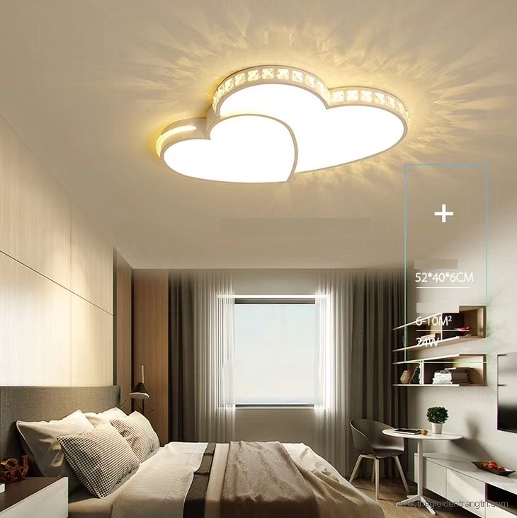 Với bộ đèn LED trang trí ốp trần phòng ngủ, bạn sẽ có một giấc ngủ ngon trong tổ ấm của mình. Với ánh sáng ấm áp, bạn có thể nghỉ ngơi một cách thoải mái và thư giãn trước một ngày mới. Sản phẩm này đang được bán với giá cả hợp lý, hãy nhanh tay đặt mua để cải thiện không gian sống của bạn!