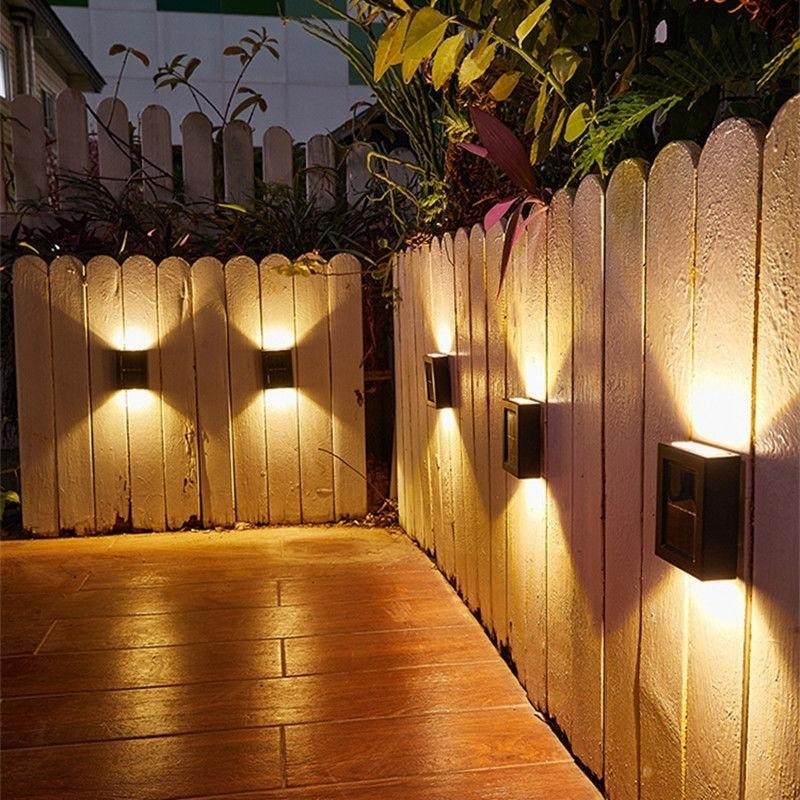 Đèn Trang Trí Tường Hàng Rào
