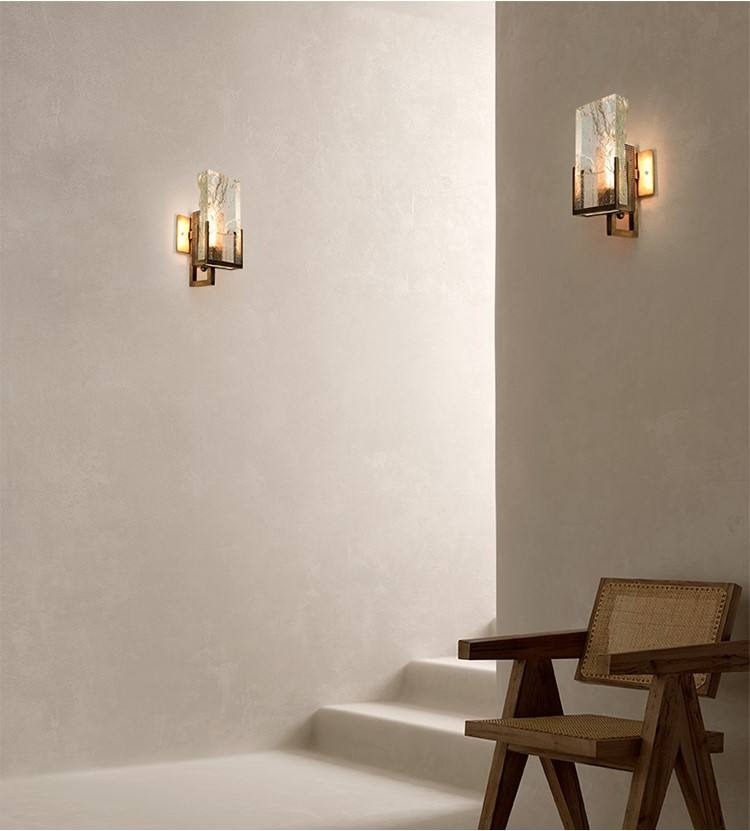 Đèn tường pha lê VPL143 lắp đặt hành lang