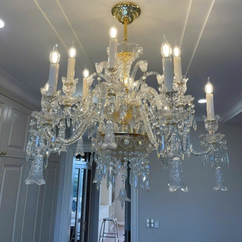 Thi công hoàn thiện đèn pha lê CNQT402