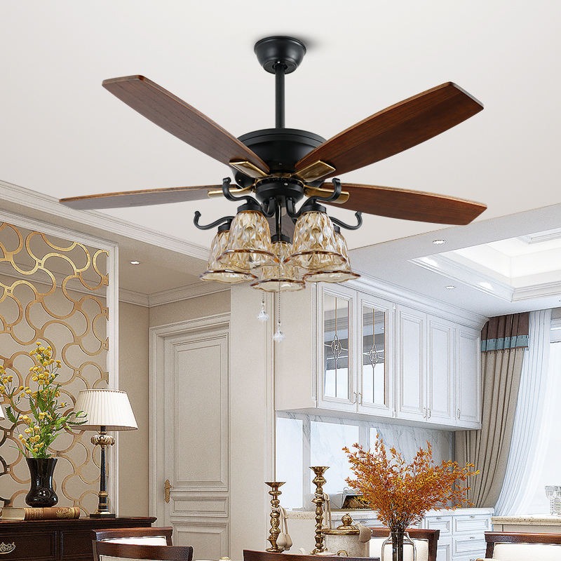 Quạt Trần 5 C&aacute;nh Gỗ C&oacute; Đ&egrave;n Ch&ugrave;m Trang Tr&iacute; Ph&ograve;ng Ăn QT5010