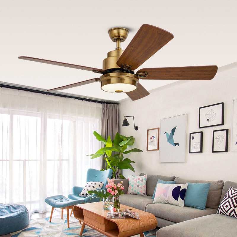 Quạt trần 5 c&aacute;nh gỗ c&oacute; đ&egrave;n trang tr&iacute; ph&ograve;ng kh&aacute;ch QT2099