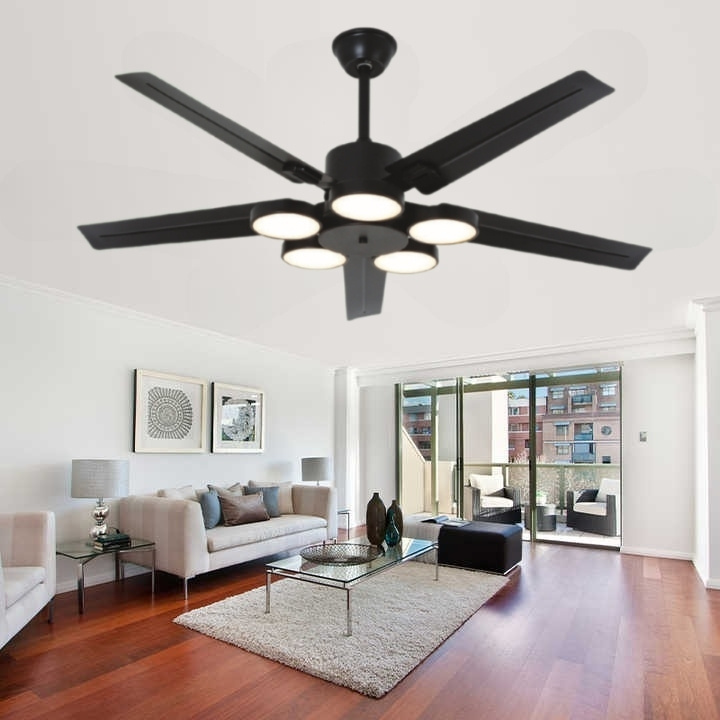 Quạt trần đèn trang trí phòng khách