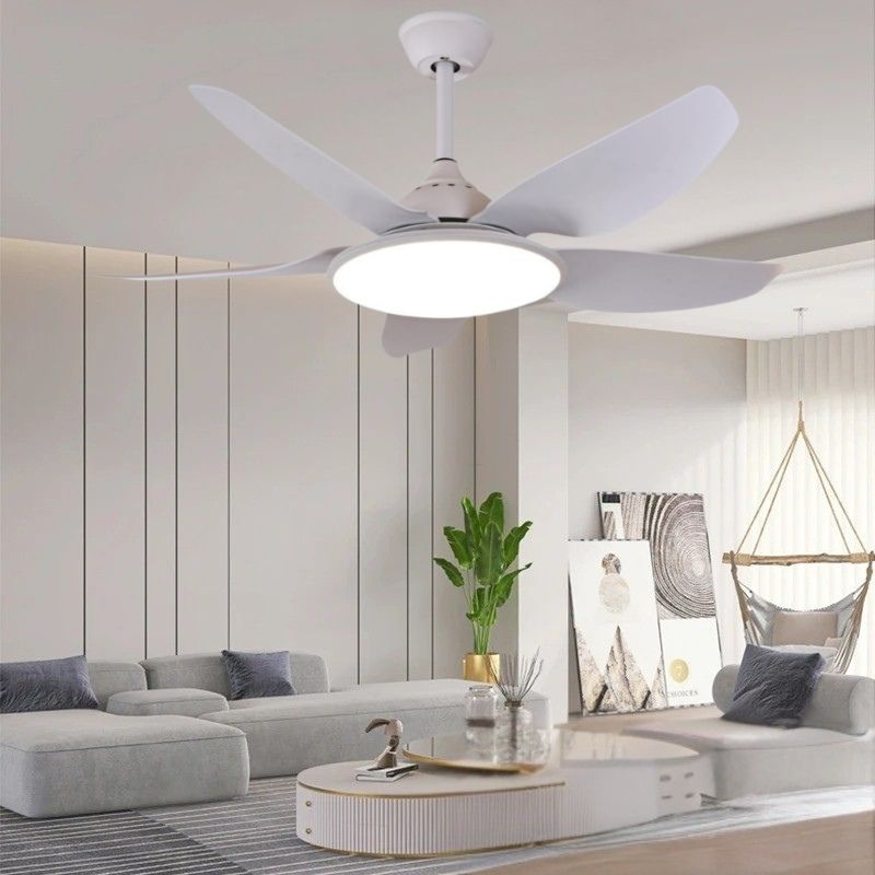 Quạt trần trang tr&iacute; 5 c&aacute;nh nhựa đ&uacute;c c&oacute; đ&egrave;n led DQ6107