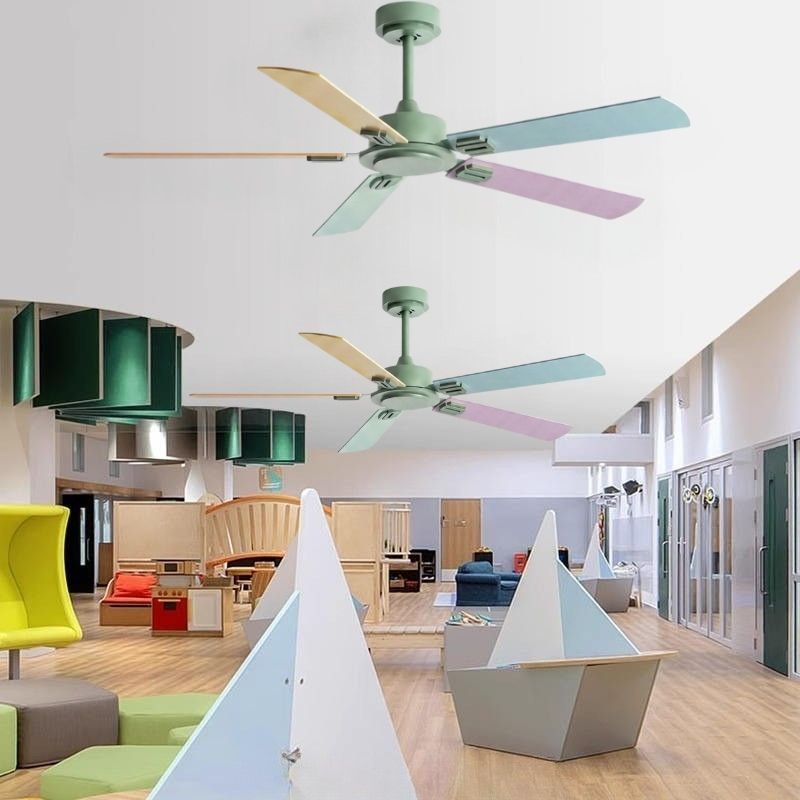 Quạt Trần Trang Tr&iacute; Khu Vui Chơi Trẻ Em DQ6180