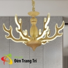 Mẫu đèn trang trí phòng khách, đèn chùm sừng hươu trang trí phòng khách