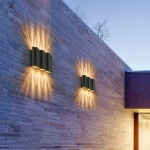 Đèn LED Hắt Tường Mặt Tiền Nhà Hiện Đại UAB164